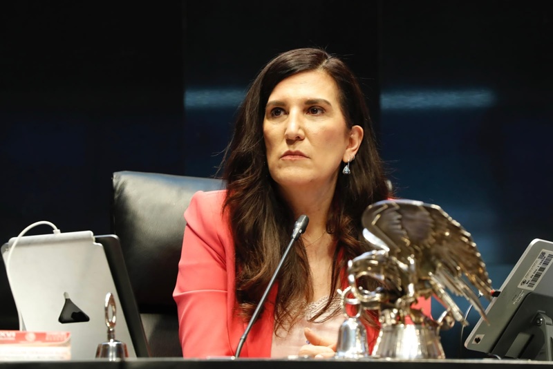 Kenia López cuestiona posible influencia de AMLO en decisiones de Sinaloa